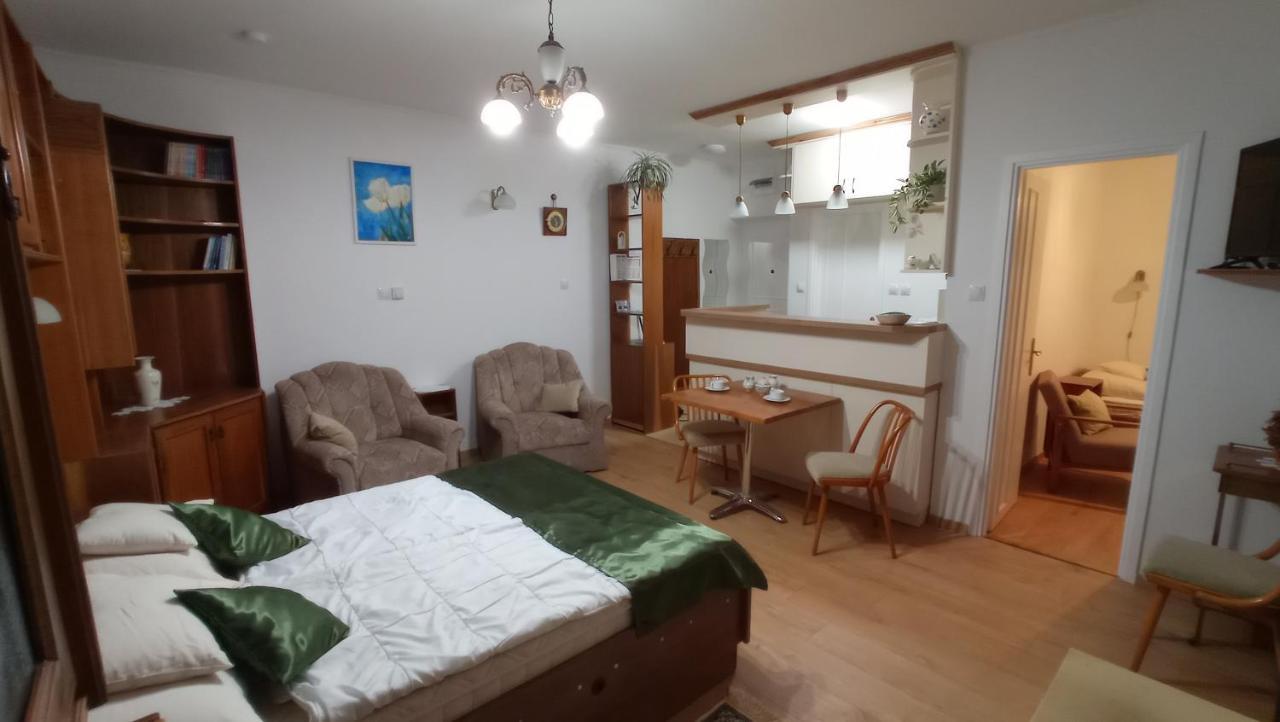 Londira Apartman Hévíz 外观 照片